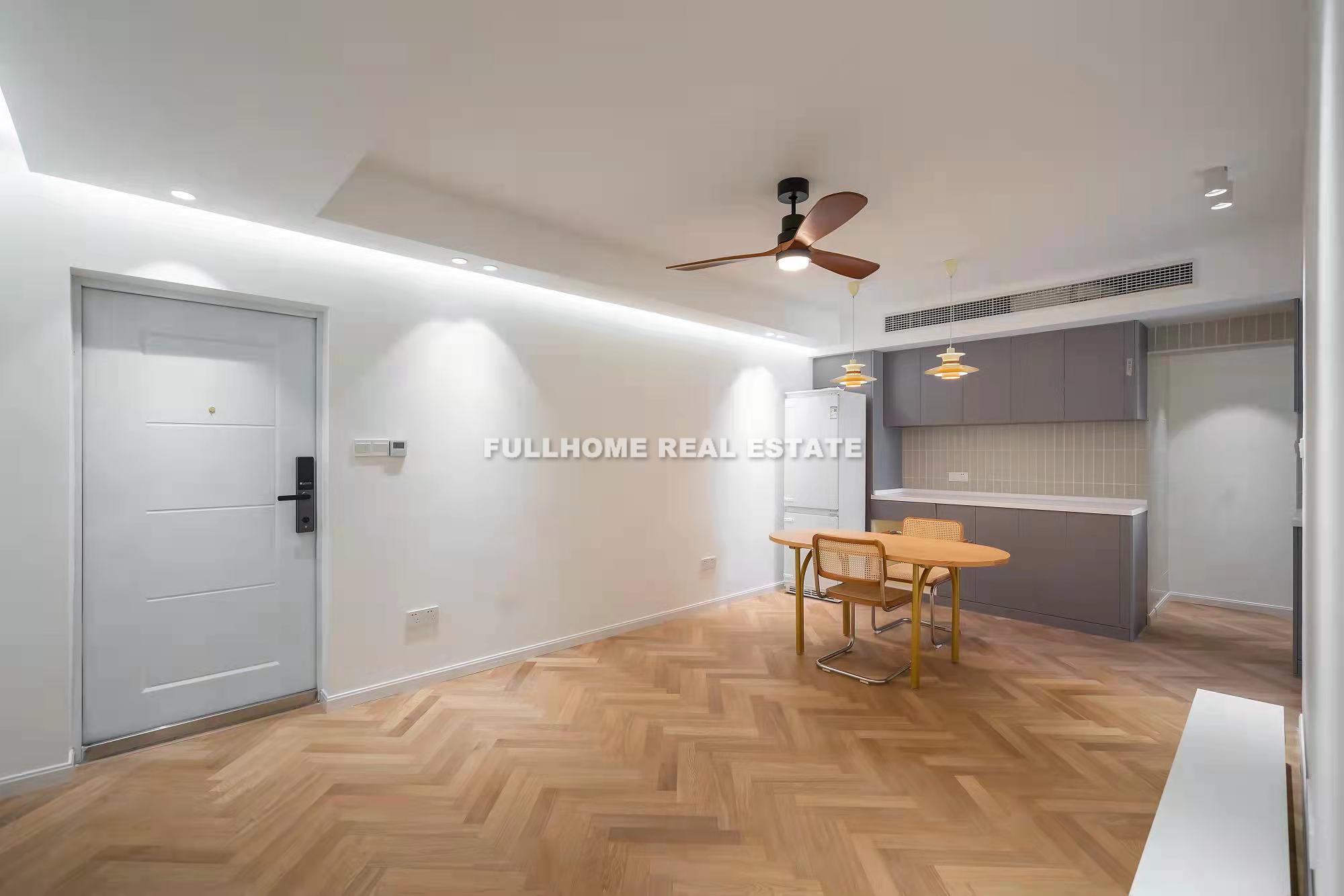 Jiafa Apartment - 3 bedroom apartment in Shanghai, Downtown, Downtown