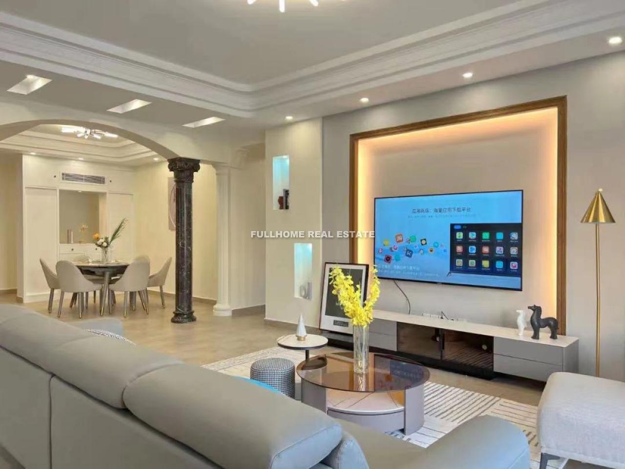 Same compound: Coastal Rose Garden Phase II, 4 bedrooms in Shenzhen
