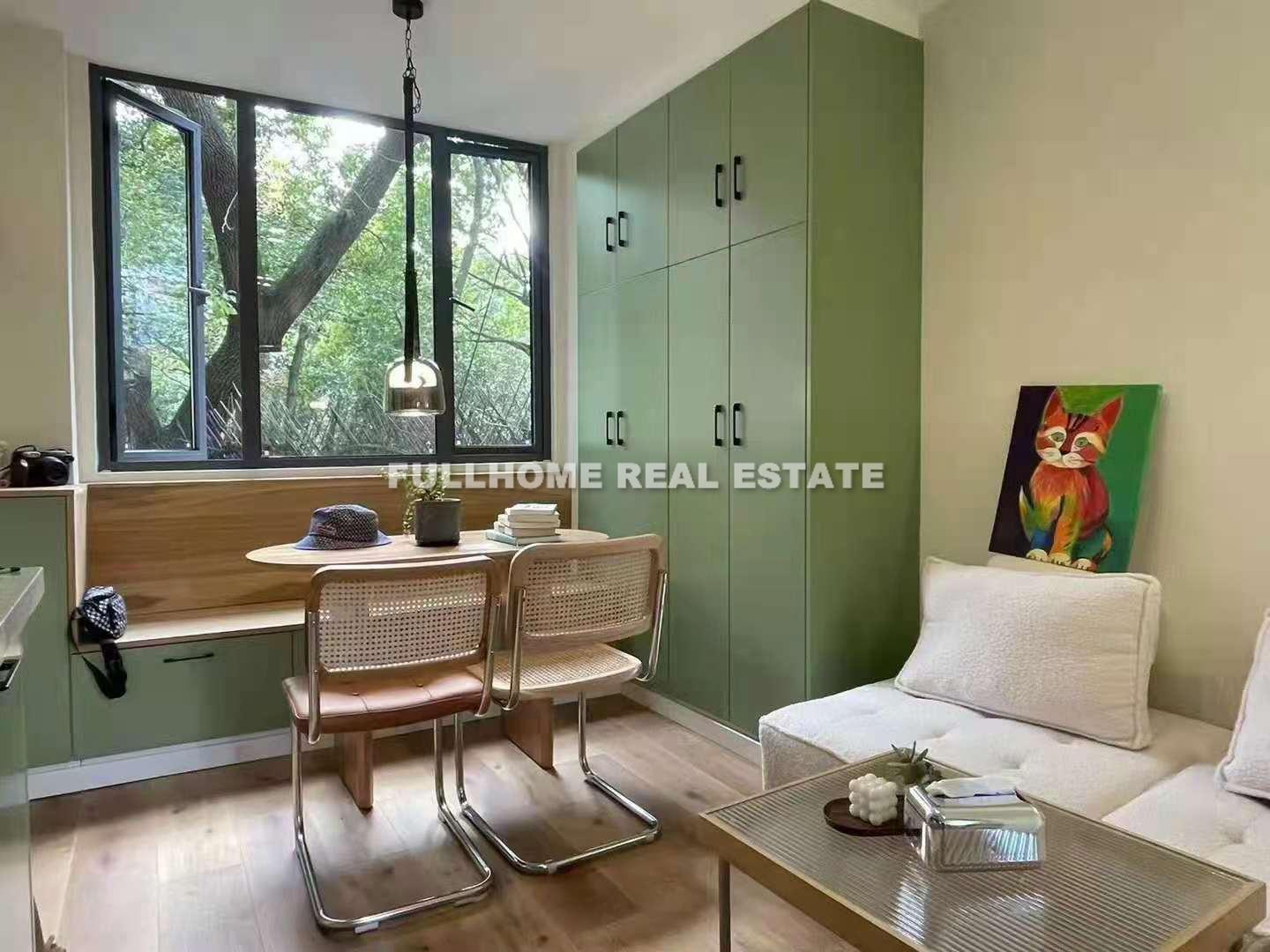 Lane 1-500 Wukang Road Old House - 1 bedroom apartment in Shanghai, Downtown, Downtown