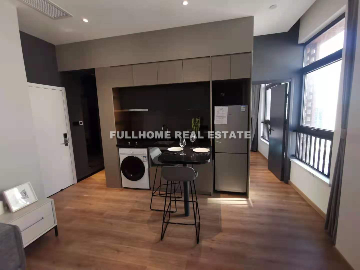 Same compound: Base Serviced Apartment@Tongfeng Road	, 1 bedrooms in Shanghai