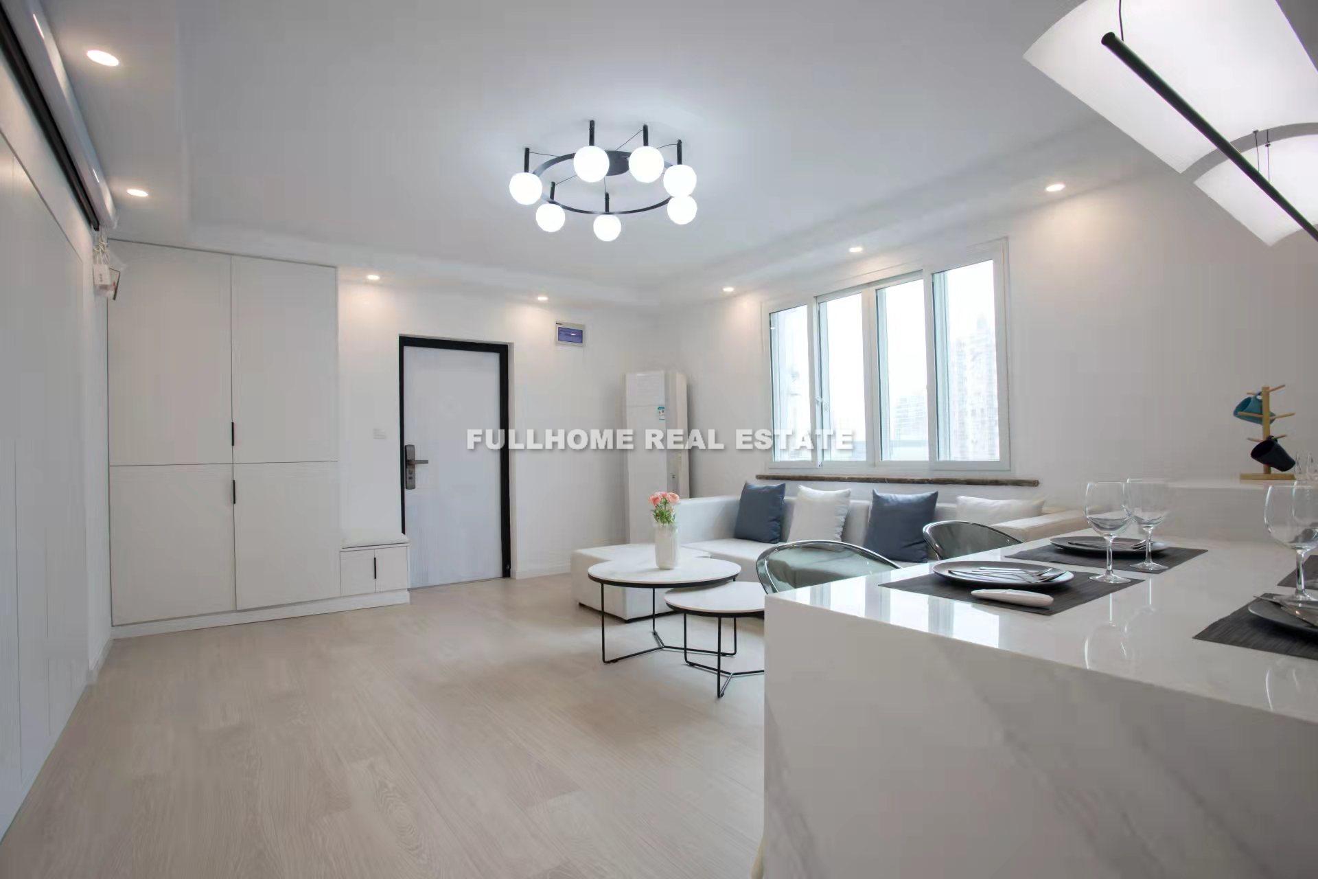 Same compound: Yunfu Apartment, 3 bedrooms in Shanghai