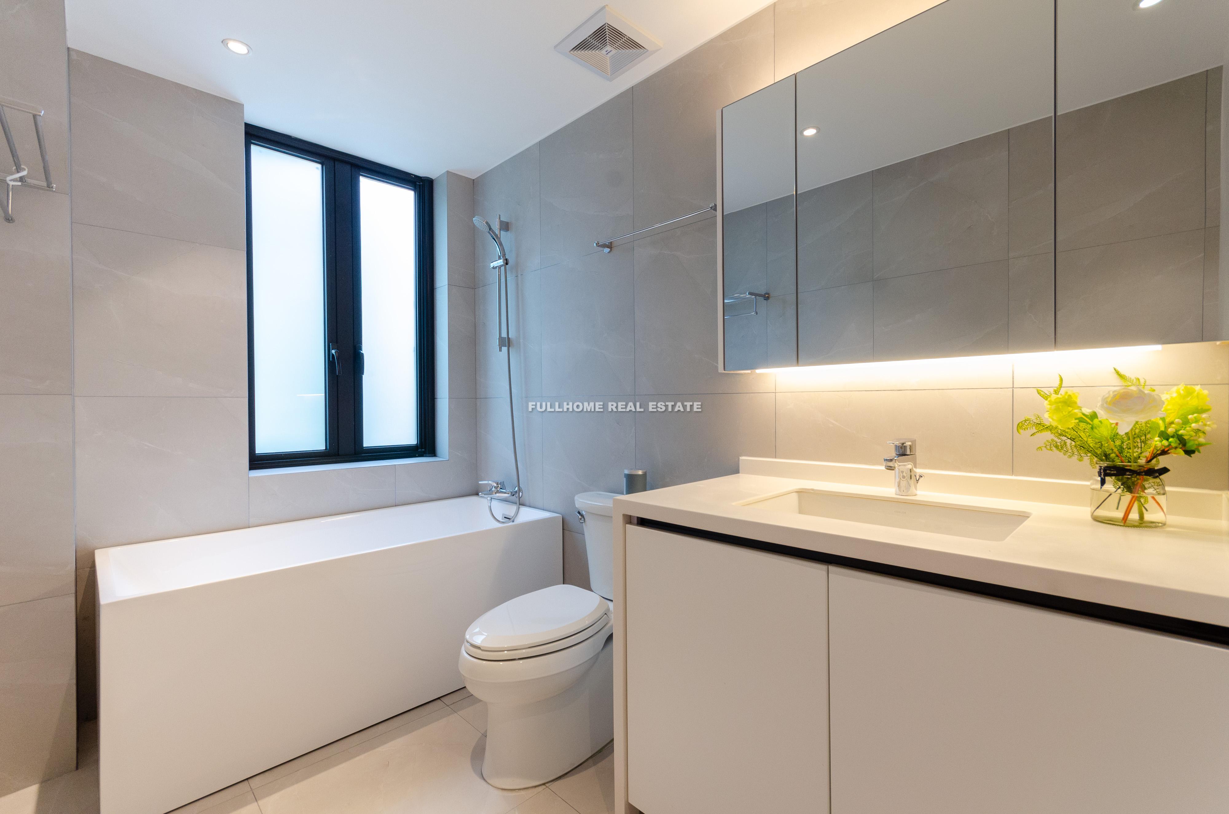 Lane1-500 Gaoan Road Old House - 3 bedroom apartment in Shanghai, FFC, Downtown