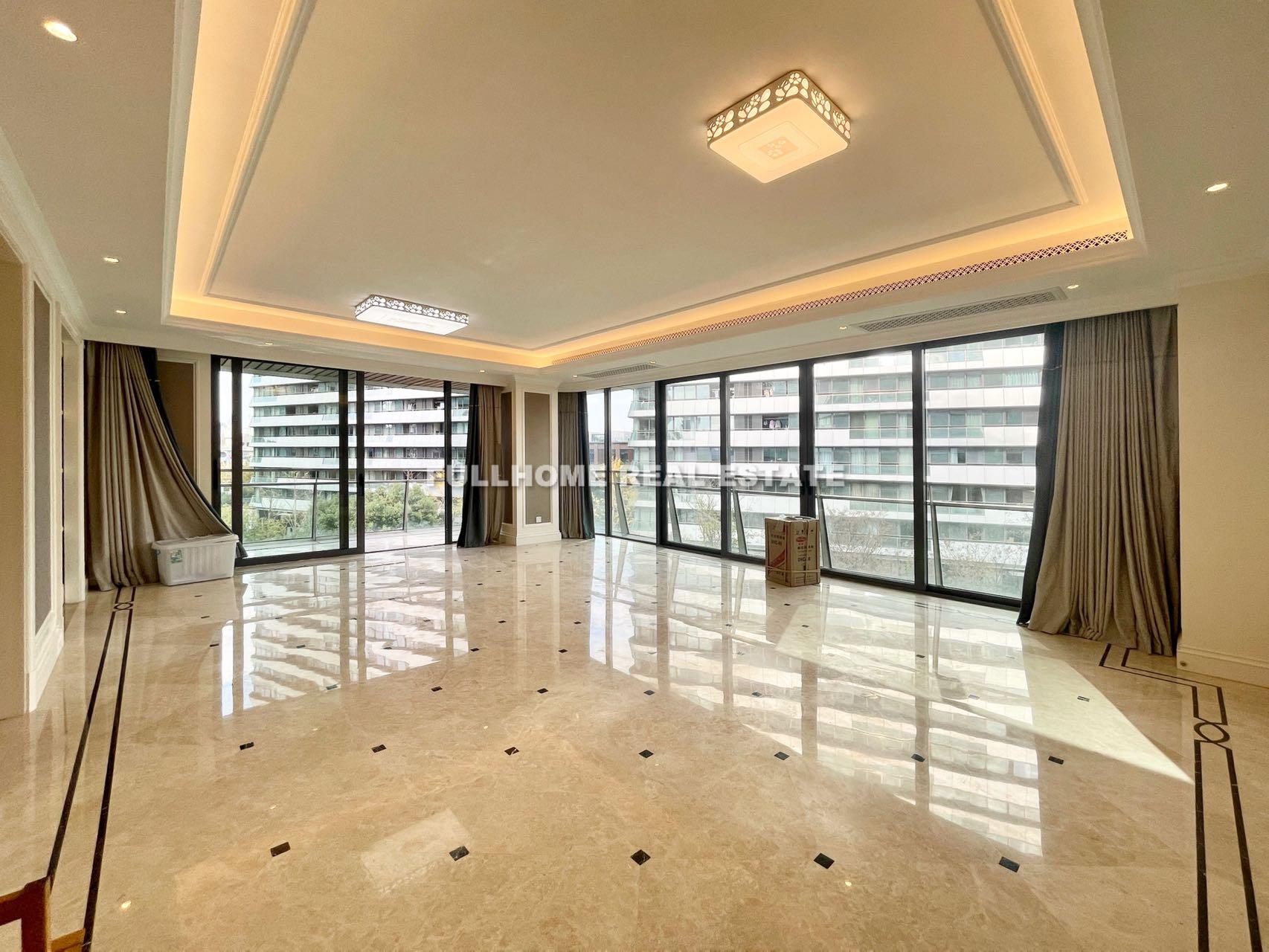 Similar property: One Riviera Park, 4 bedrooms, 232 sqm in Shanghai