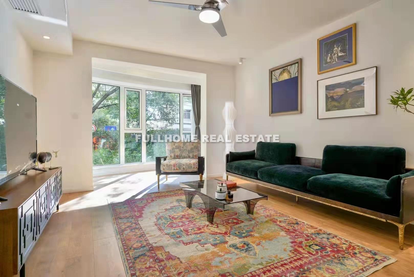 Same compound: Hong Kai Wan Garden, 3 bedrooms in Shanghai