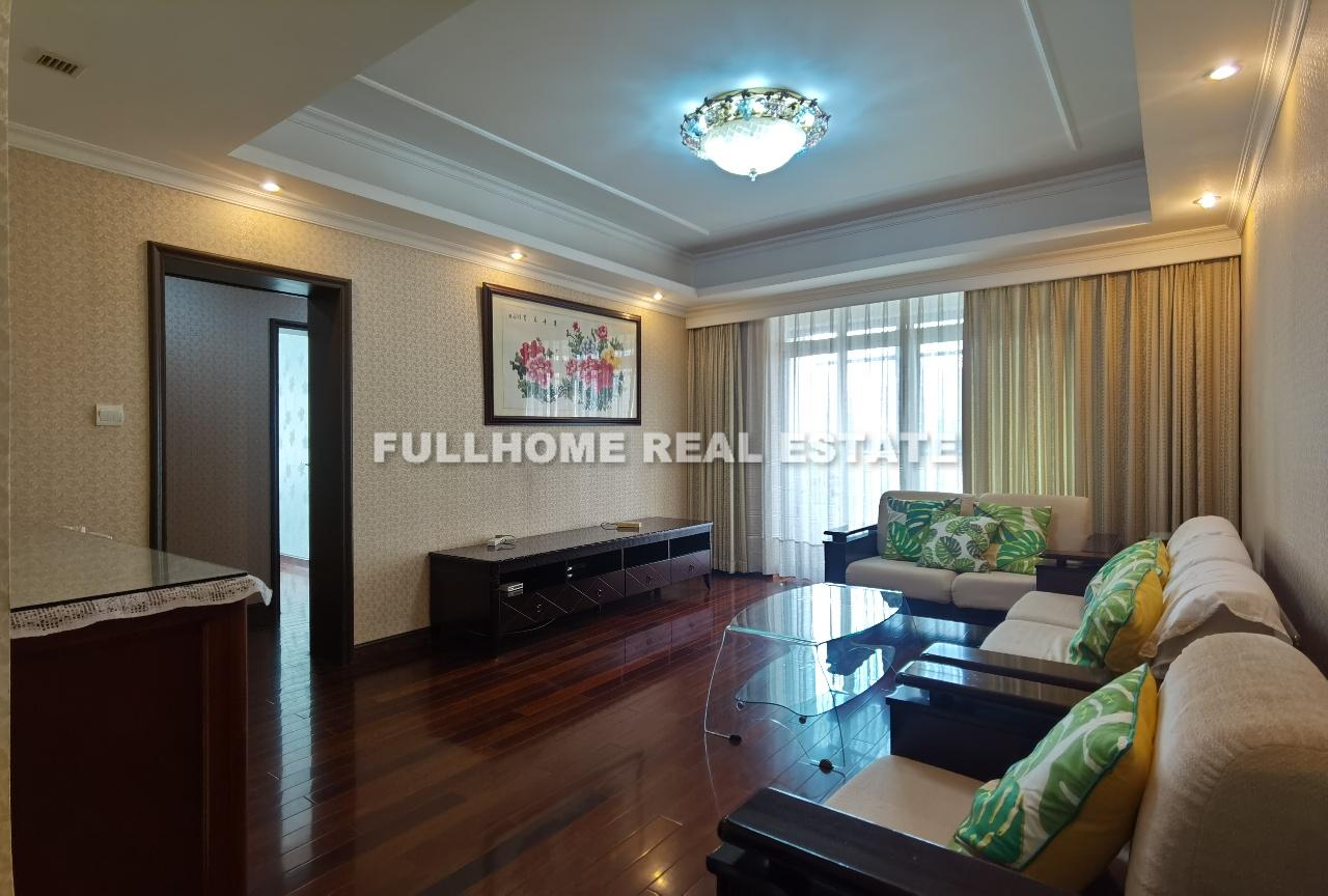 Louis Triumph Palace - 3 bedroom apartment in Shanghai, Zhongshan Park, Downtown
