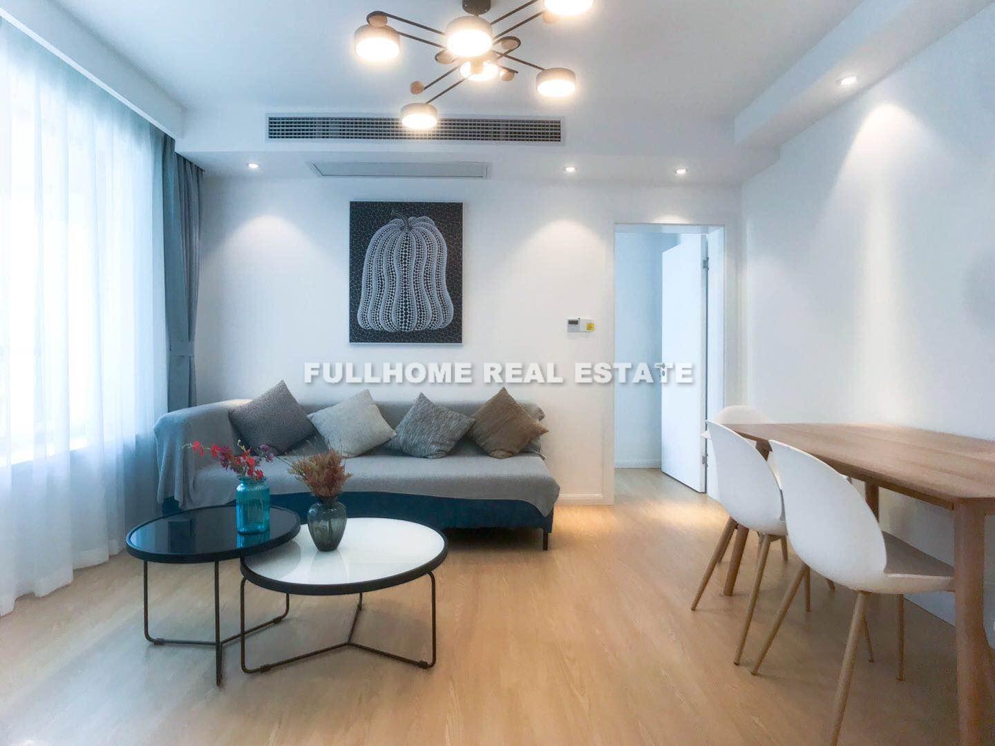 Top Of City - 2 bedroom apartment in Shanghai, People Square, Downtown
