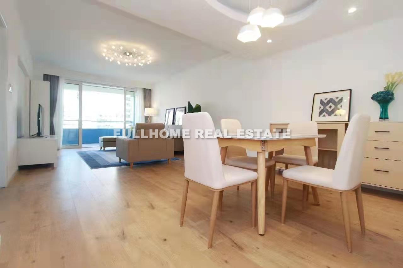 Edifice Apts - 2 bedroom apartment in Shanghai, Jing An, Downtown