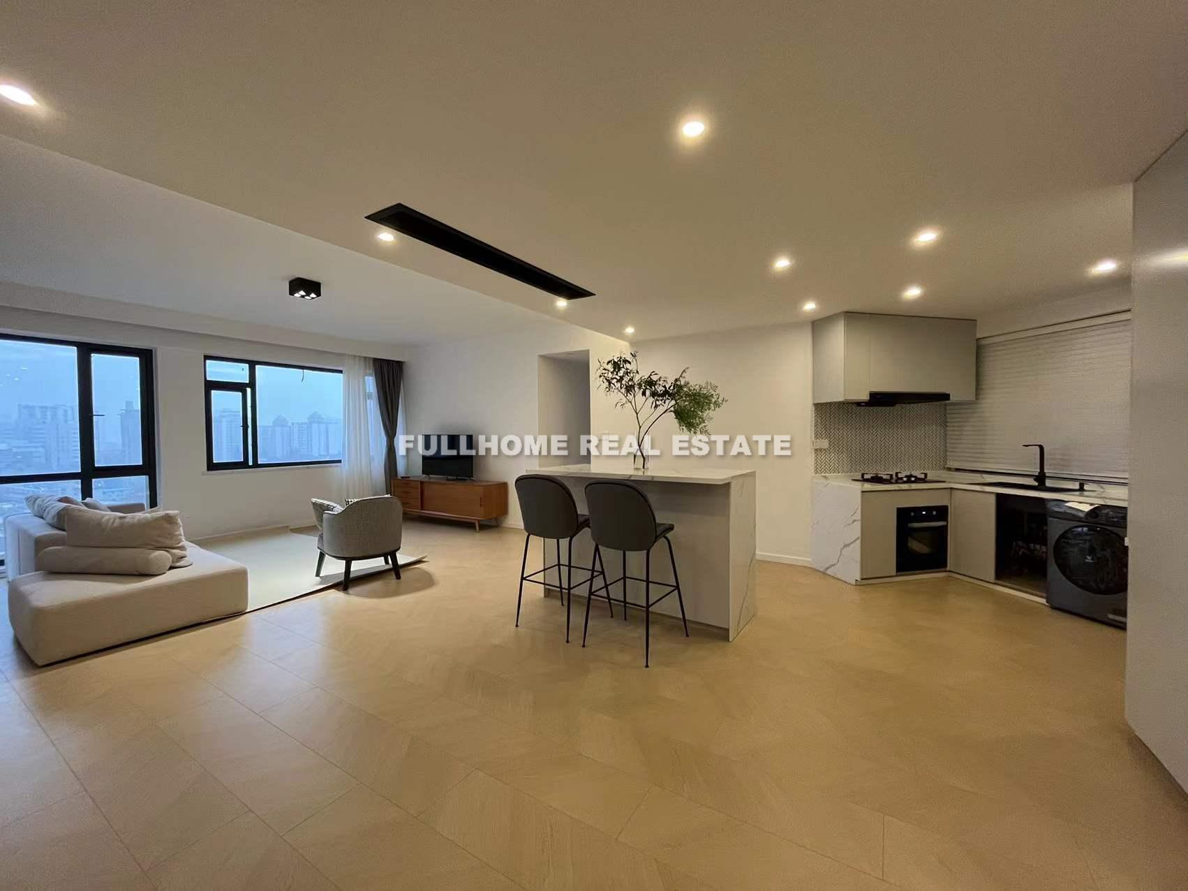 Jiahui Plaza - 3 bedroom apartment in Shanghai, Downtown, Downtown