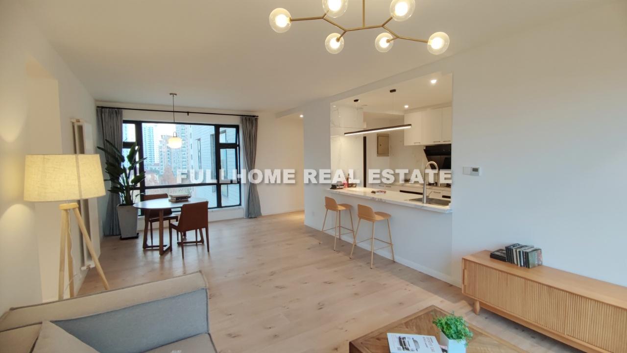 Zhong Shan Apartment (Square) - 3 bedroom apartment in Shanghai, Zhongshan Park, Downtown