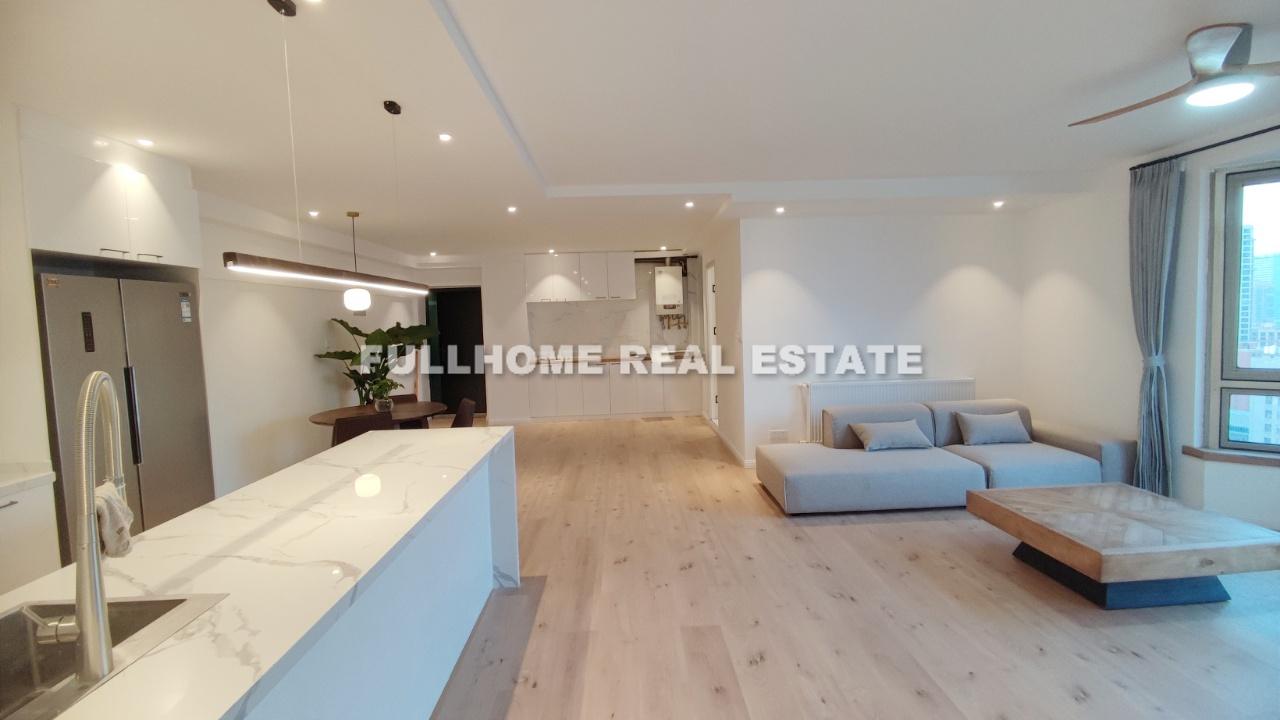 Yuhua Apartment - 3 bedroom apartment in Shanghai, FFC, Downtown