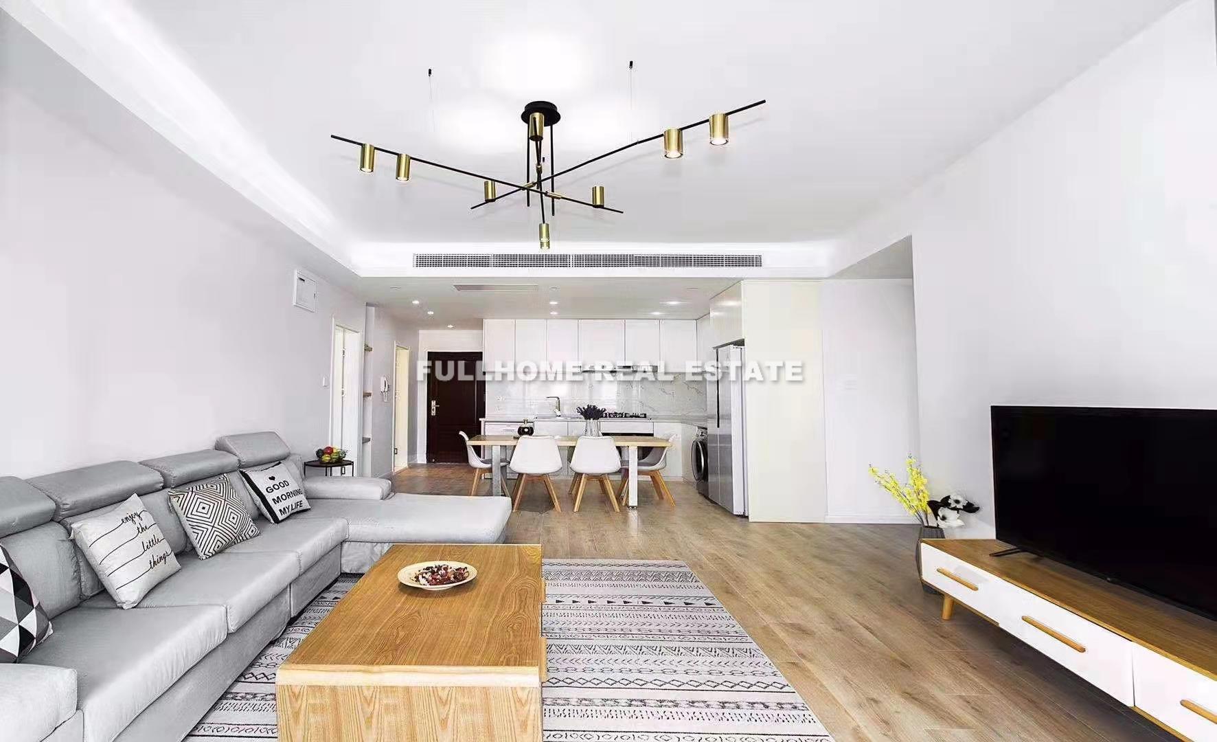 Jewel Garden - 4 bedroom apartment in Shanghai, Xujiahui, Downtown