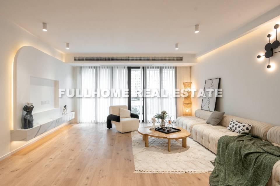 Zhongshan Yuanyi Garden - 3 bedroom apartment in Shanghai, Downtown, Downtown