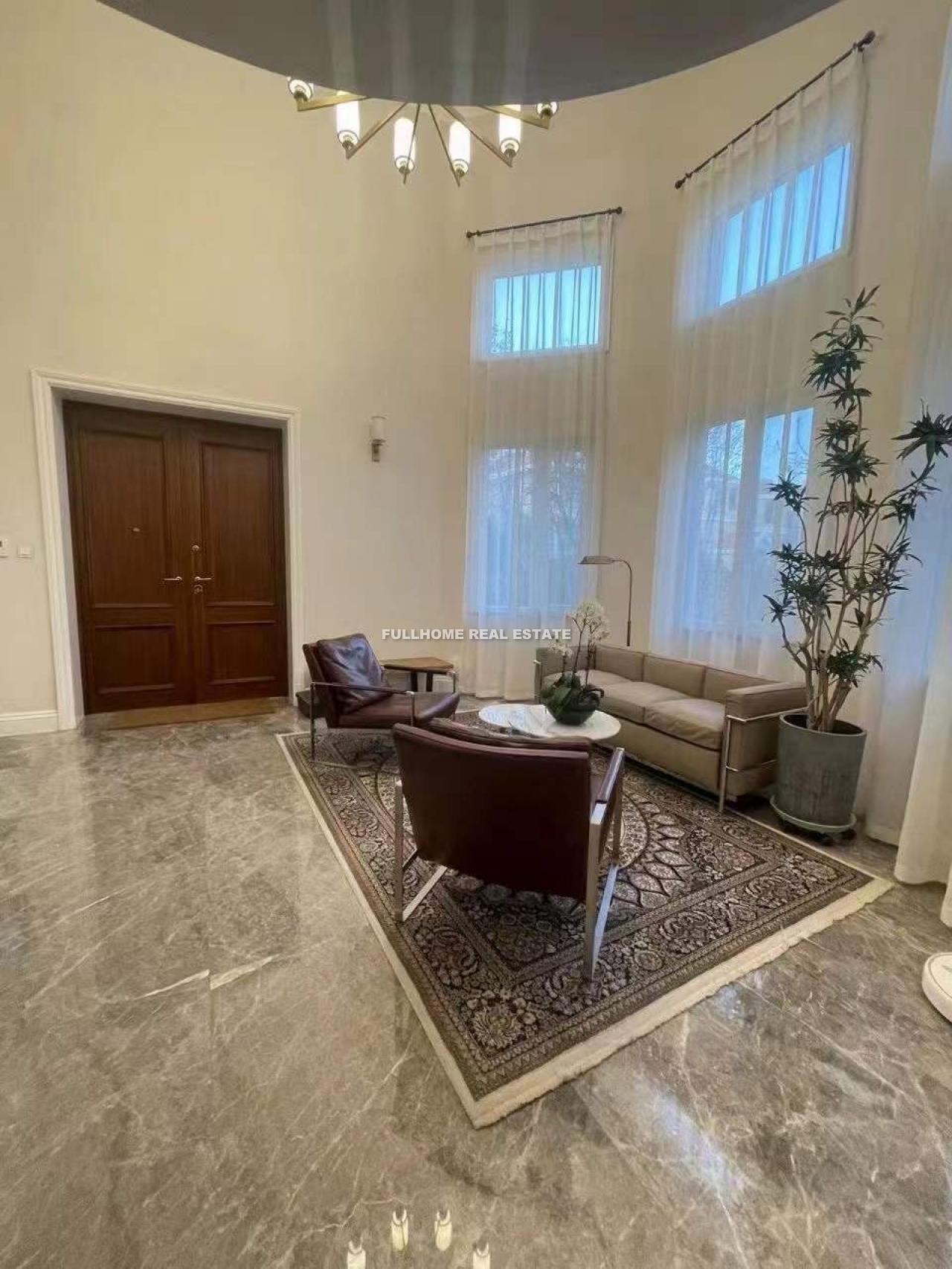 Same compound: Capital Paradise, 4 bedrooms in Beijing