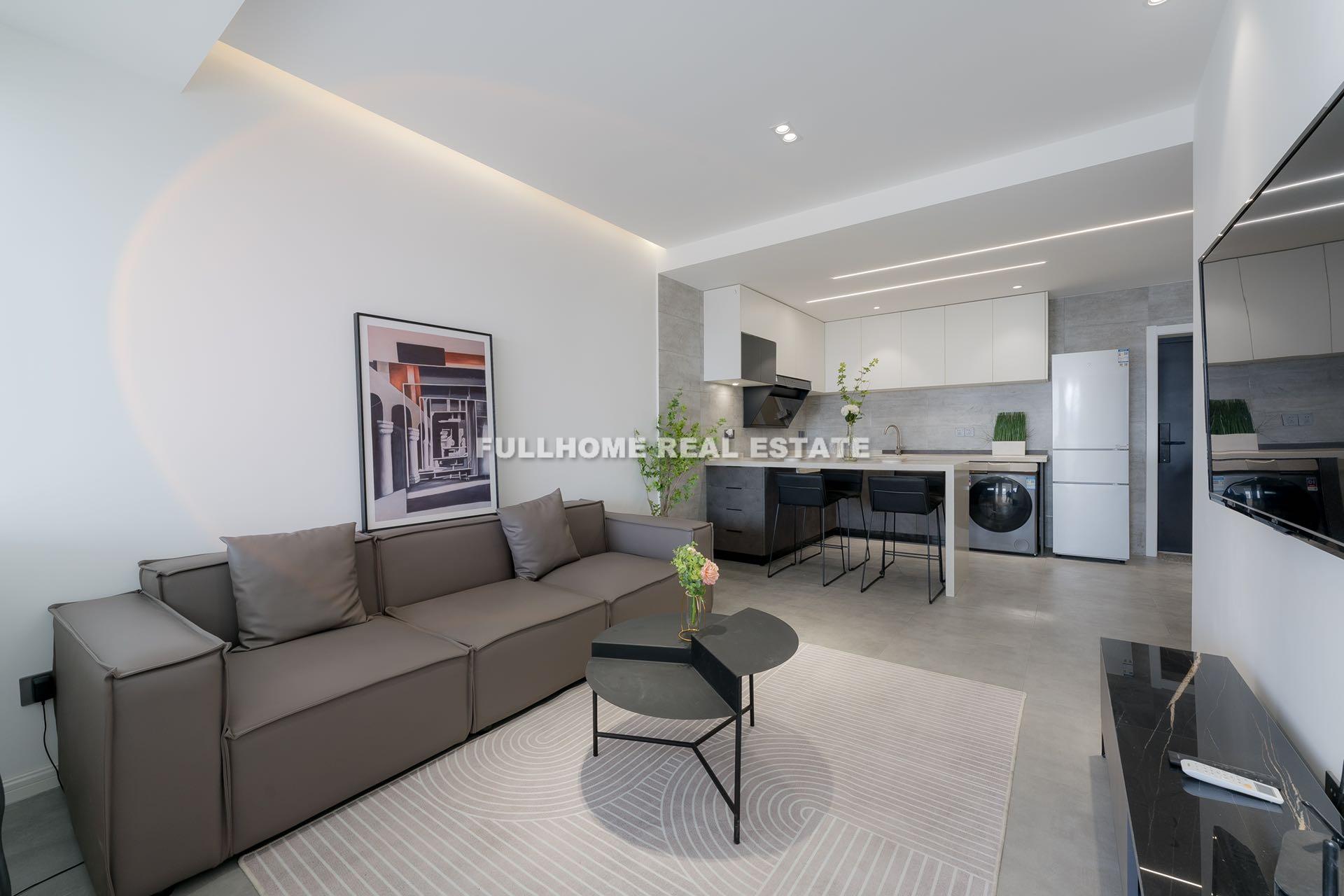 Same compound: Zhongxin Mansion, 3 bedrooms in Shanghai