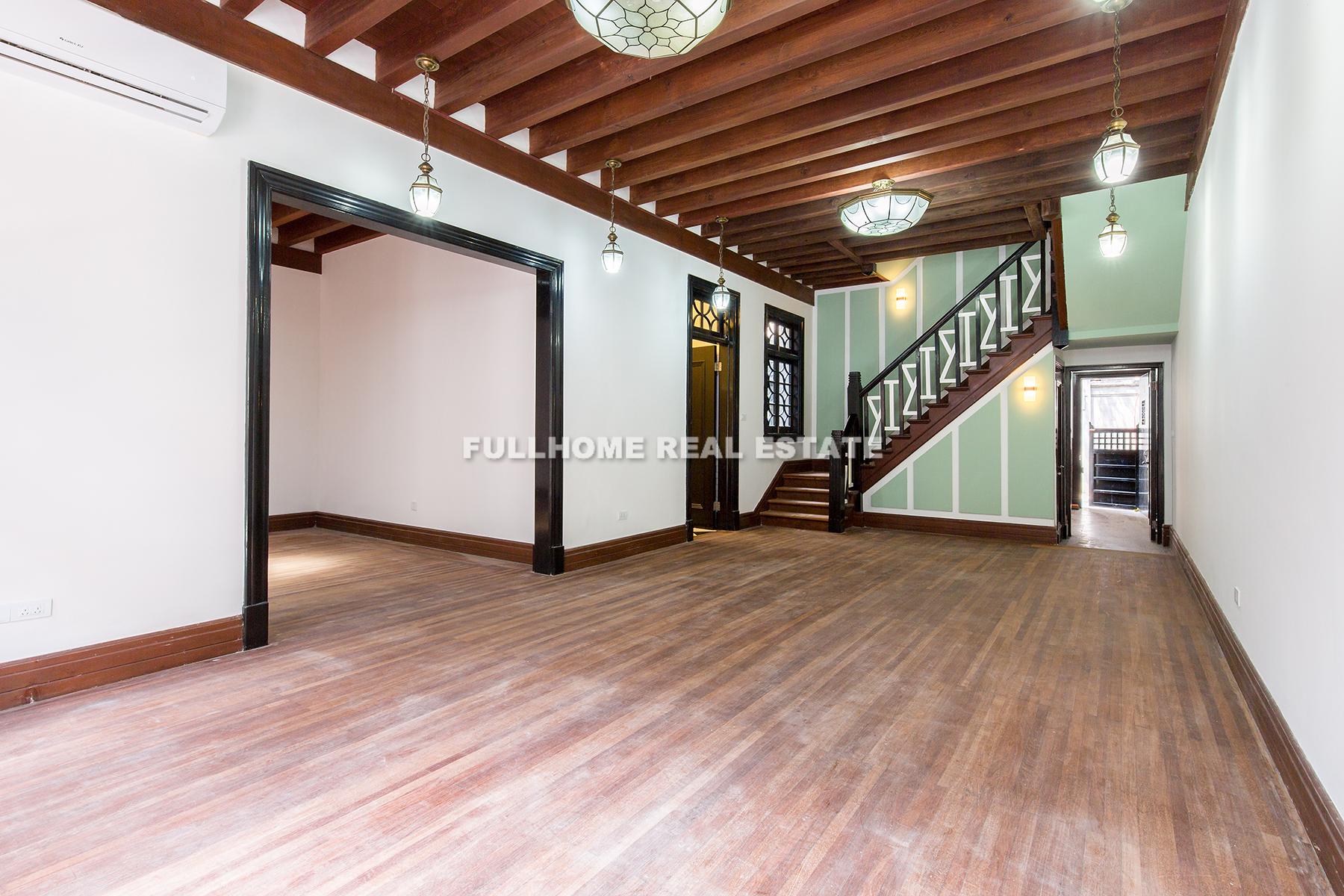 Long Men Cun - 4 bedroom apartment in Shanghai, Downtown, Downtown