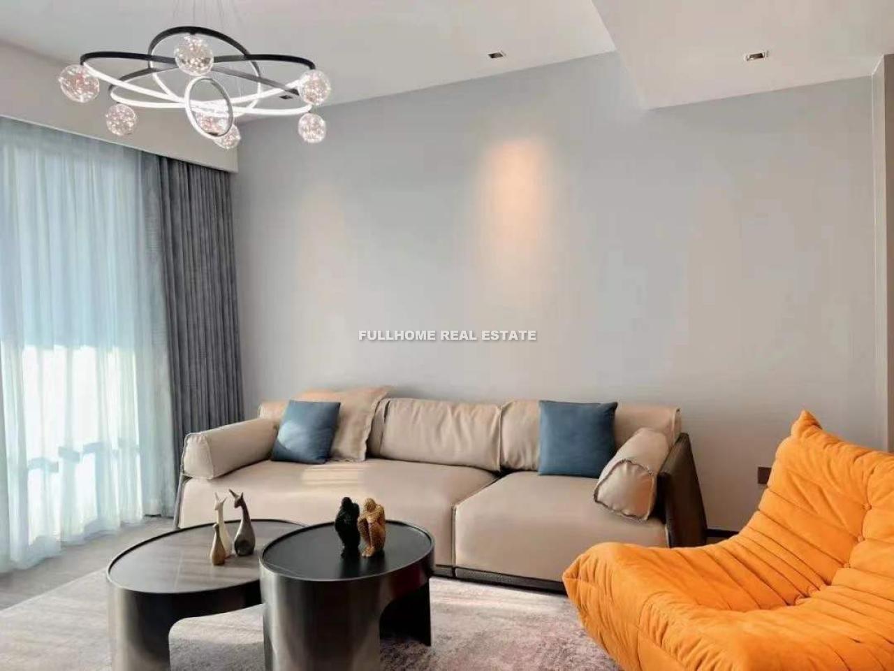 Peninsula Phase IV - 2 bedroom apartment in Shenzhen, 