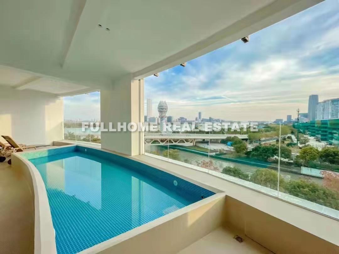 Shanghai Bay - 4 bedroom apartment in Shanghai, Xujiahui, Downtown