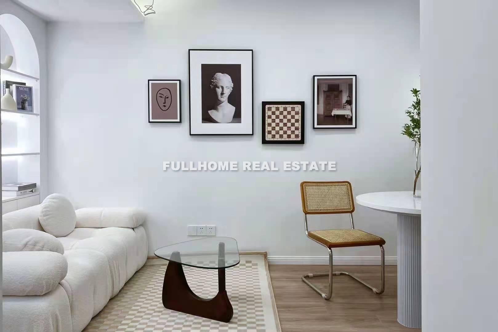 Similar property: No.1-700 Xinhua Road Old House, 1 bedrooms, 50 sqm in Shanghai
