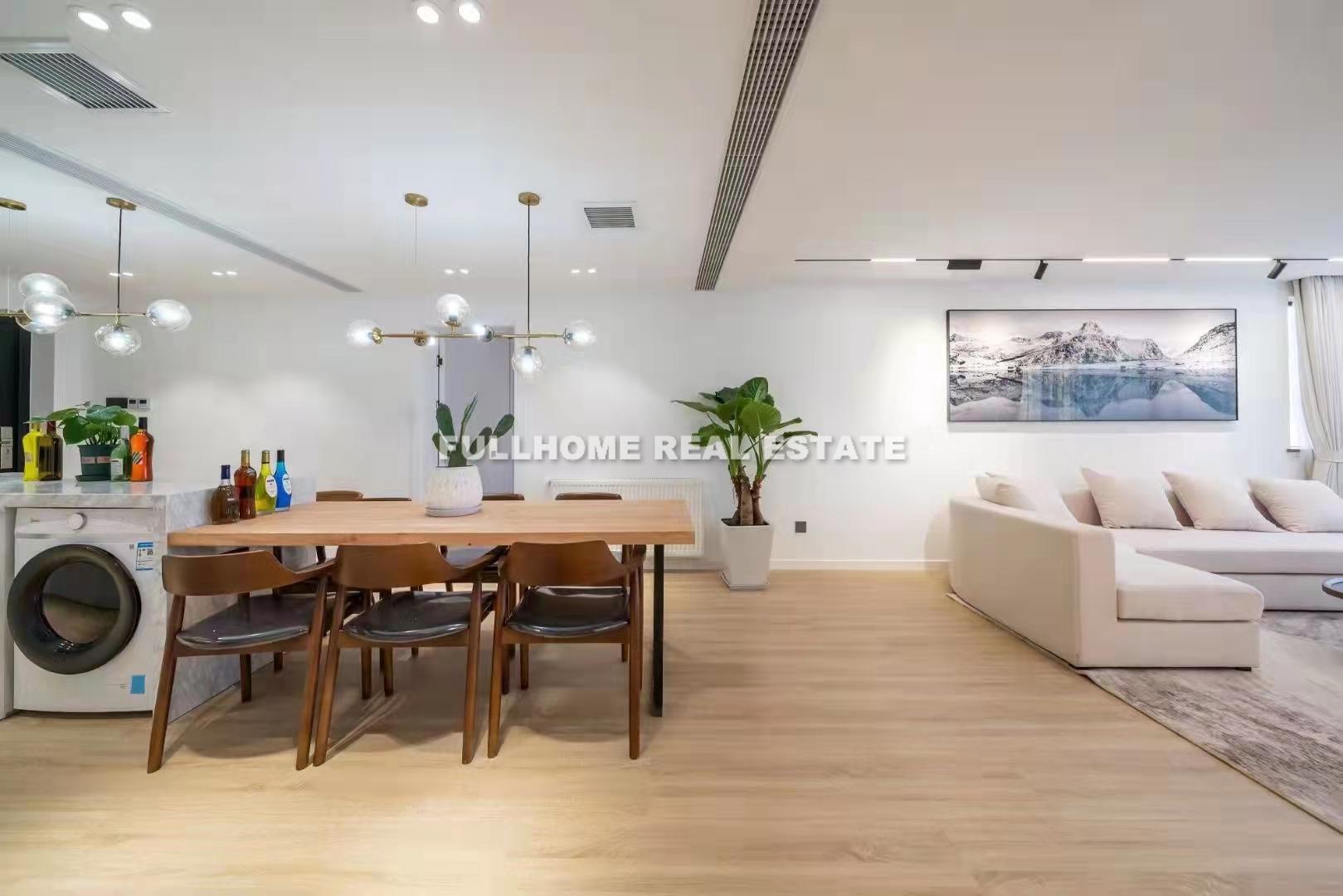 Tianshan Mansion - 4 bedroom apartment in Shanghai, Downtown, Downtown