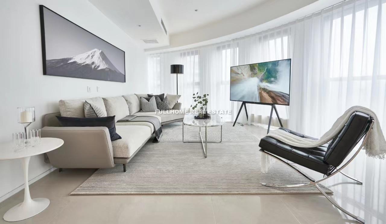 Similar property: Sanlitun SOHO, 3 bedrooms, 249 sqm in Beijing