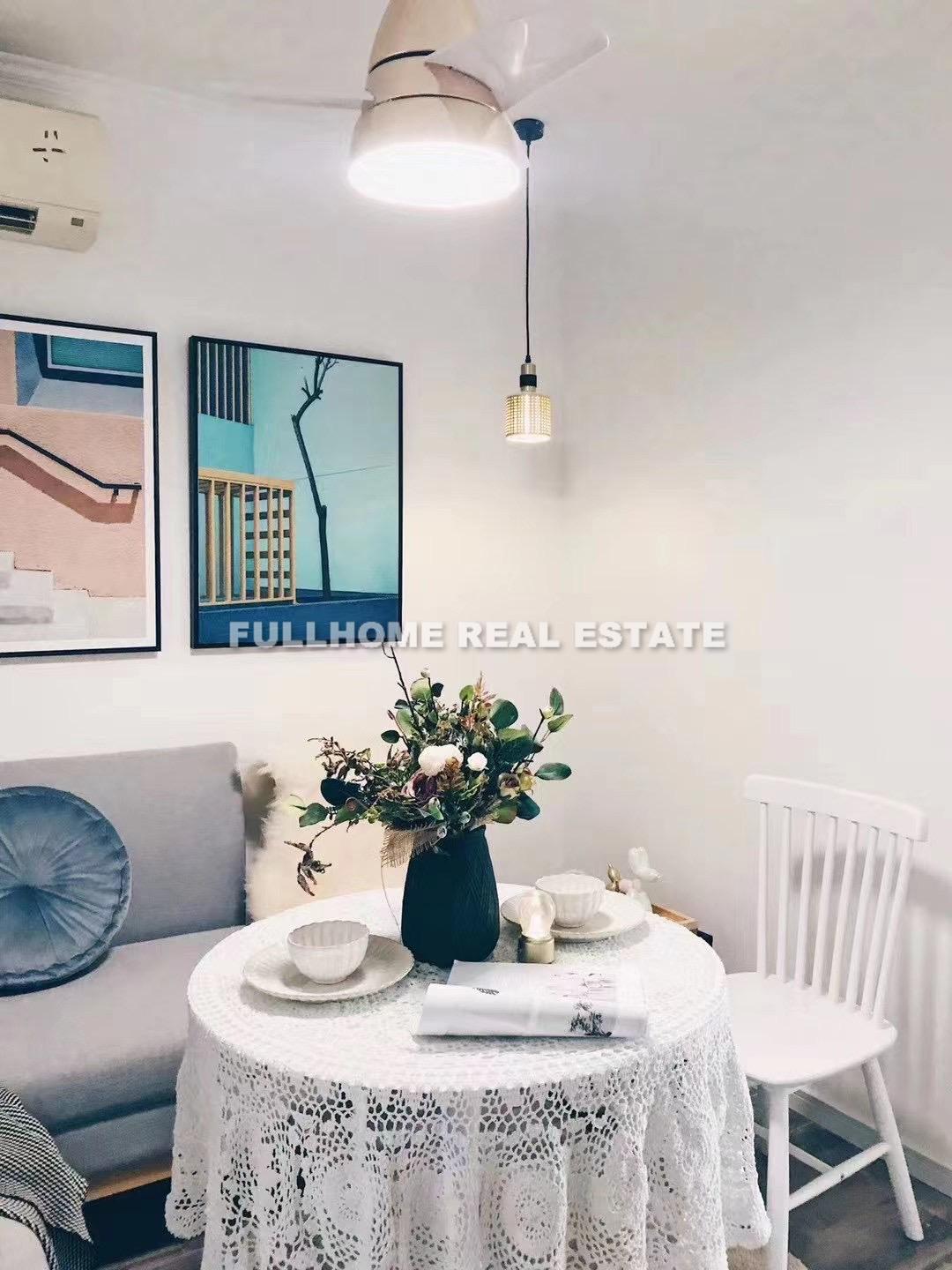 Same compound: Haitian Apartment, 2 bedrooms in Shanghai
