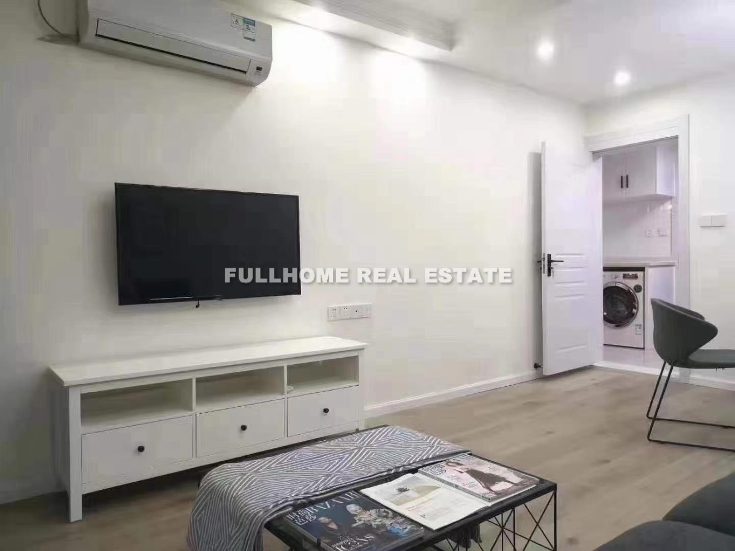 Same compound: Caoxi Apartment, 1 bedrooms in Shanghai