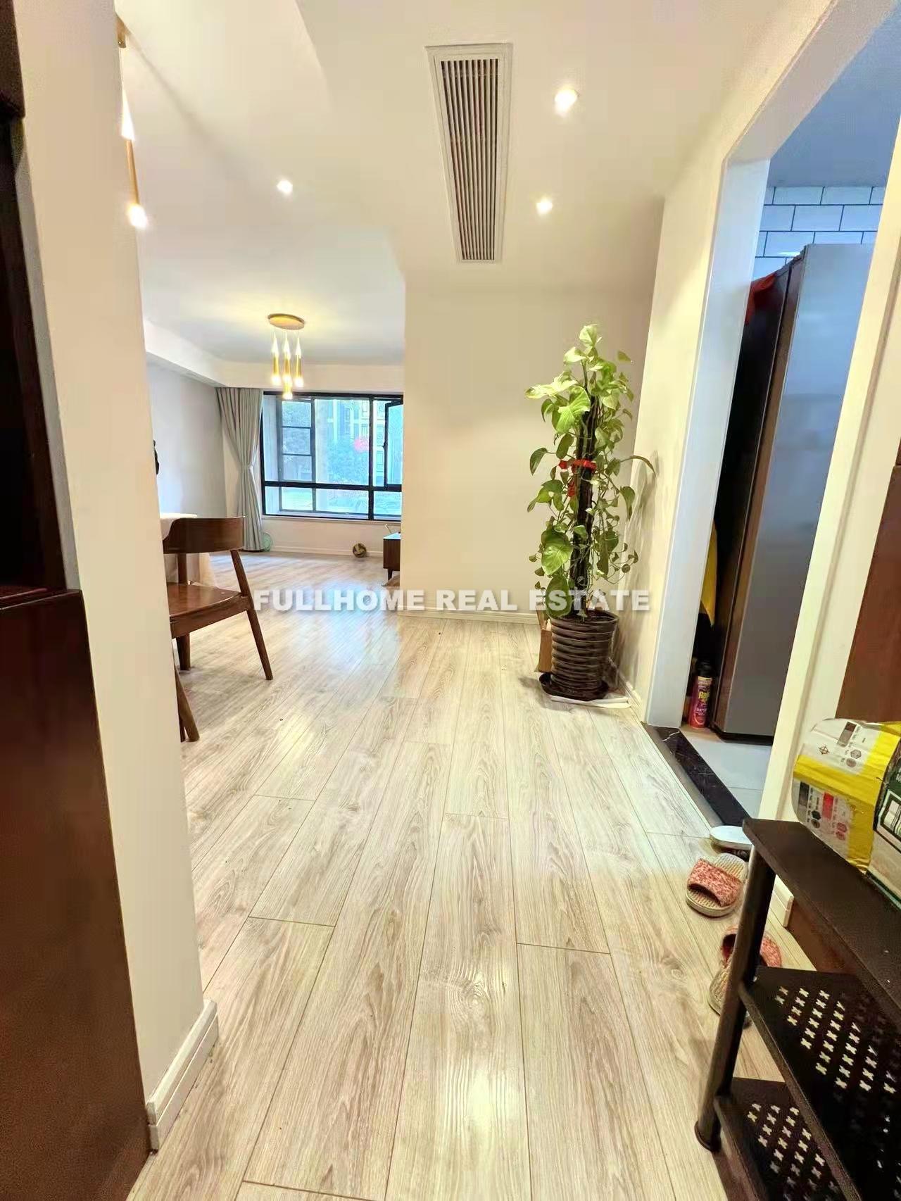 Yinxiang Ouzhou - 4 bedroom apartment in Shanghai, Downtown, Downtown
