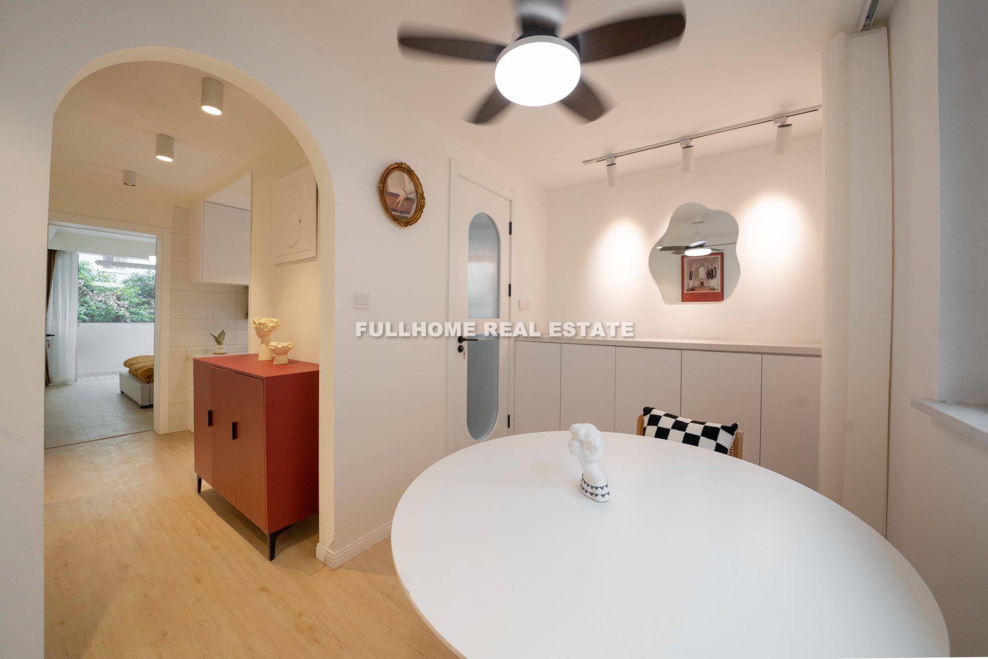 Changjiang Apartment - 2 bedroom apartment in Shanghai, Downtown, Downtown