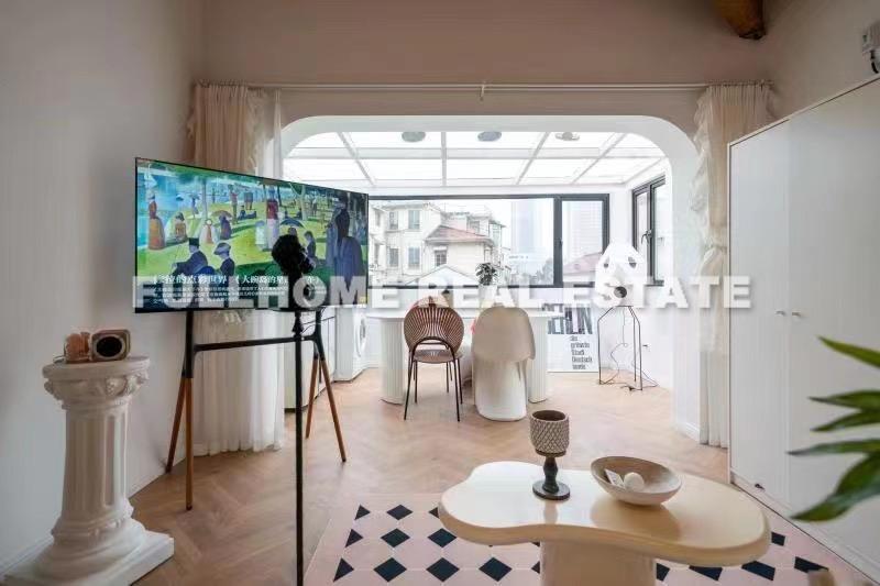 Same compound: No.1-500 Sheng ping jie Old House, 1 bedrooms in Shanghai
