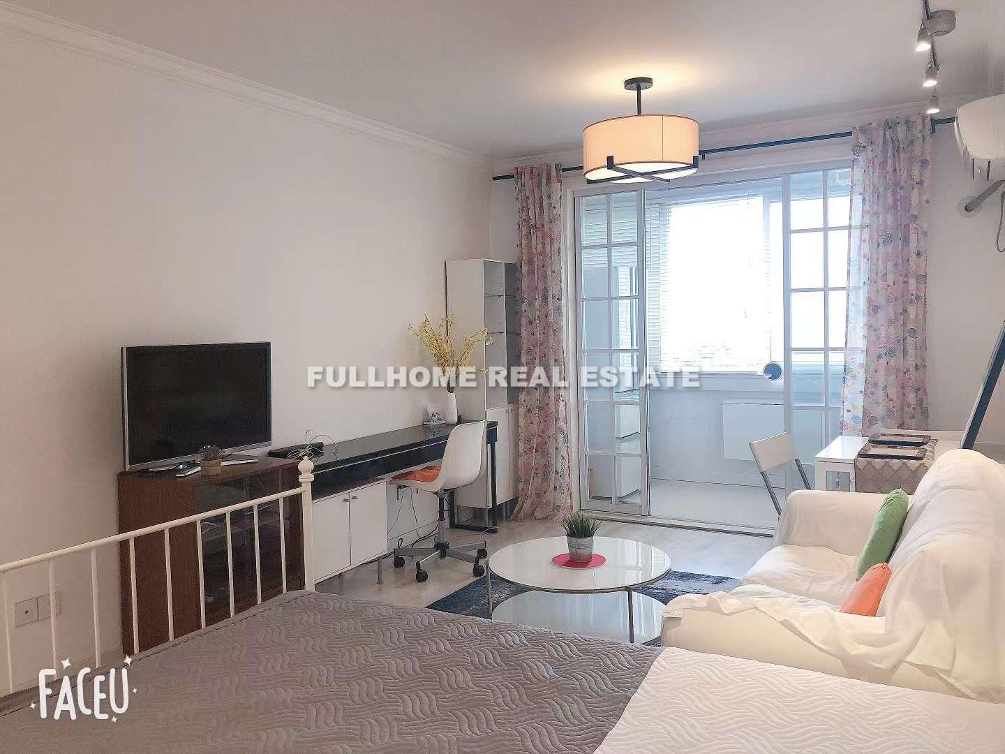 Same compound: Chang Ping Apartment, 1 bedrooms in Shanghai