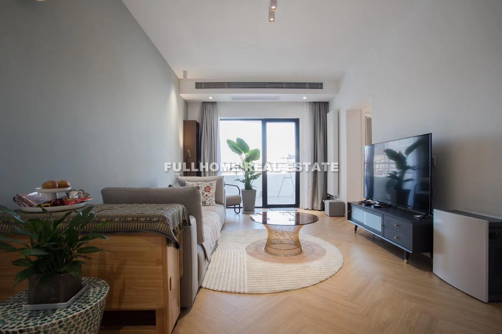 Same compound: Hengchang Garden, 2 bedrooms in Shanghai