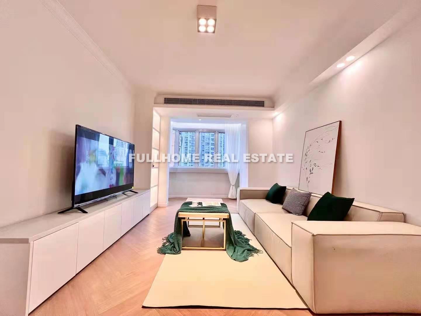 Hua Jiang Building - 1 bedroom apartment in Shanghai, Downtown, Downtown