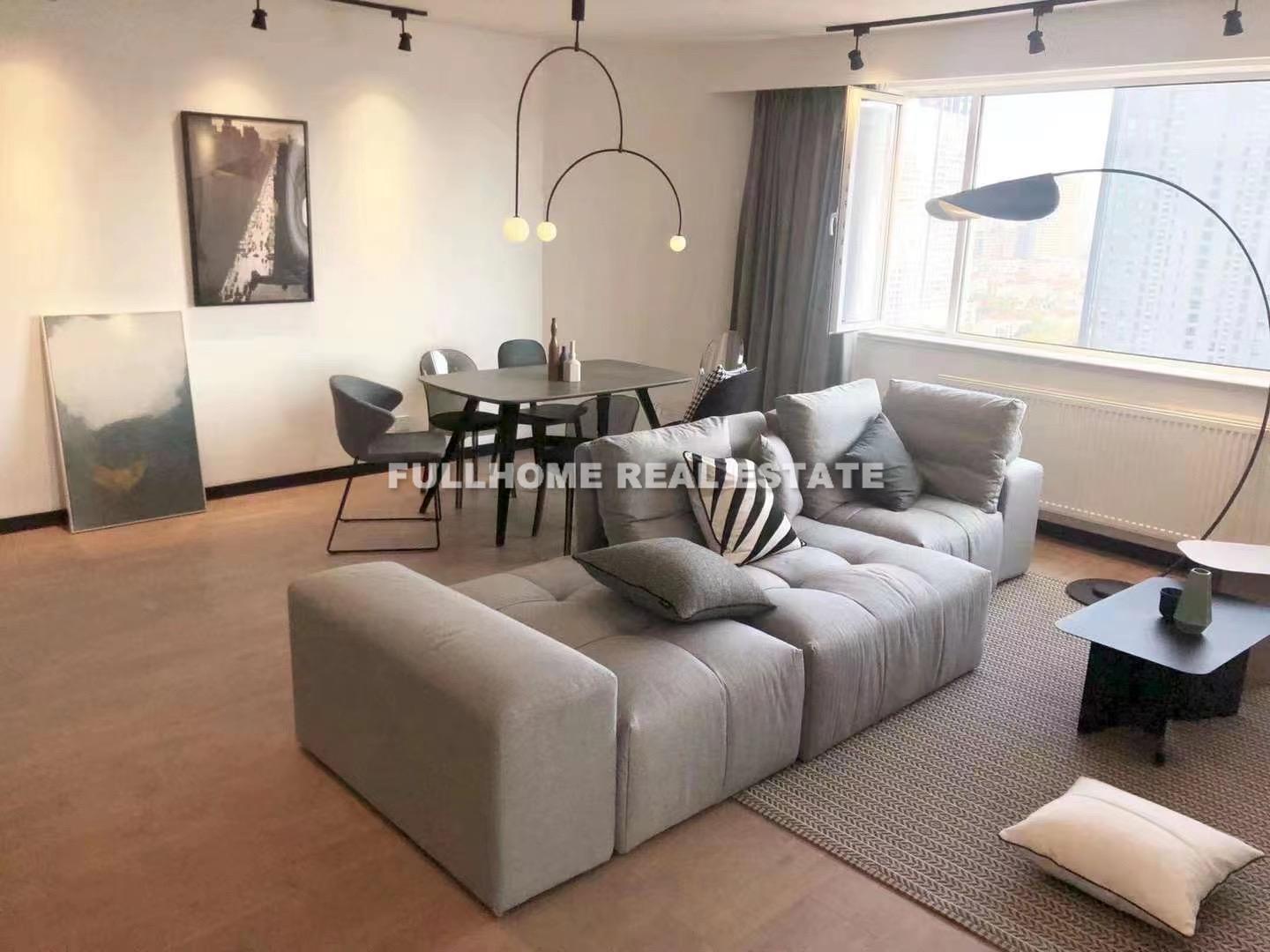Same compound: Zhong Xin Yuan, 3 bedrooms in Shanghai
