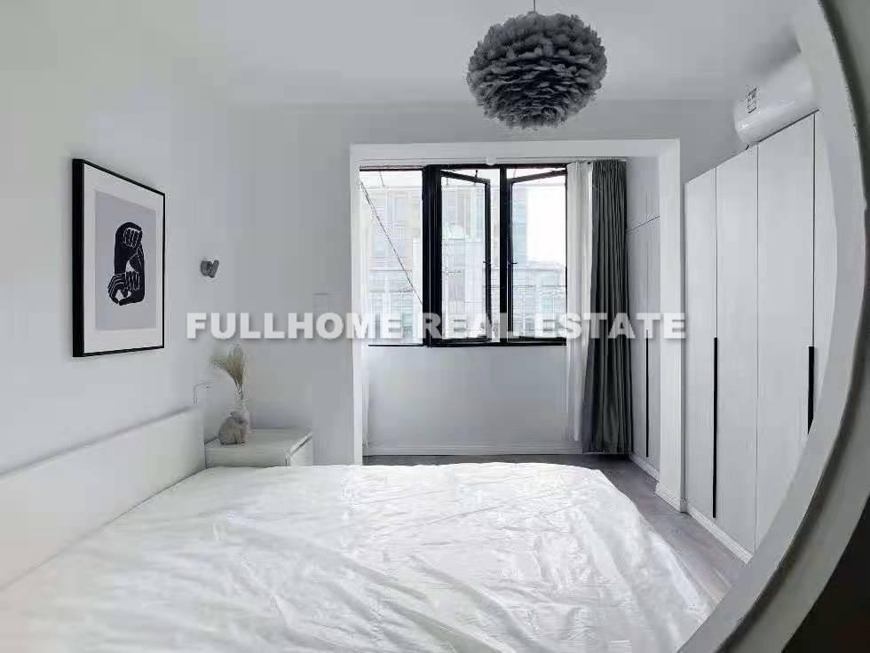 Lane 1-1000 Changning Road Old House	 - Interior view 2, Shanghai rental property
