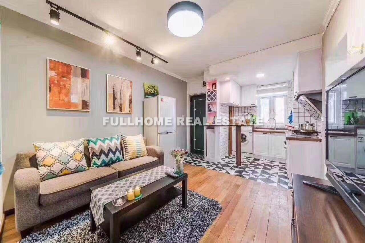Same compound: Hongzhuang Apartment, 3 bedrooms in Shanghai