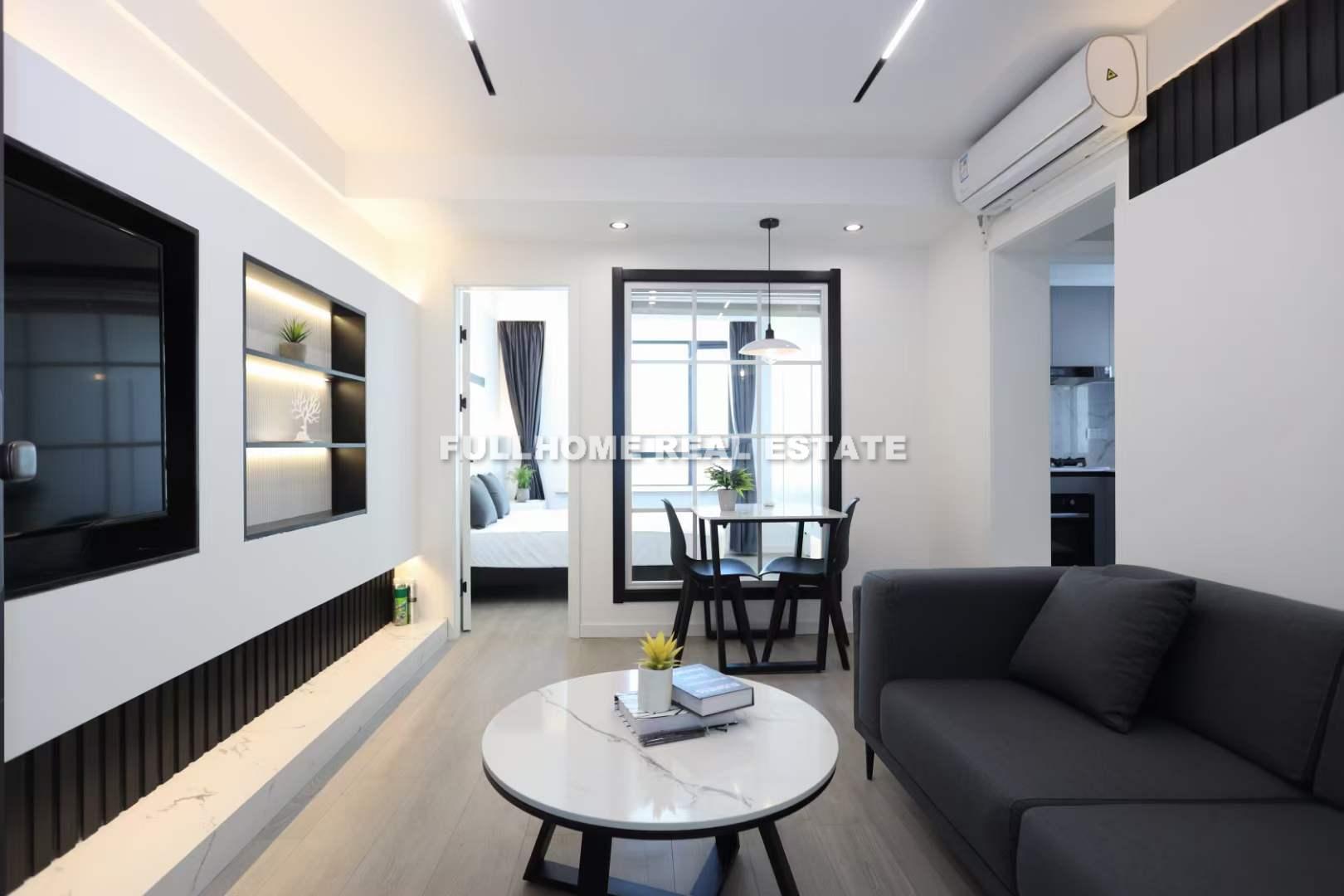 First Block - 1 bedroom apartment in Shanghai, Jing An, Downtown