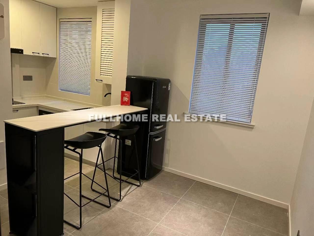 Same compound: Wanhang Apartment, 1 bedrooms in Shanghai