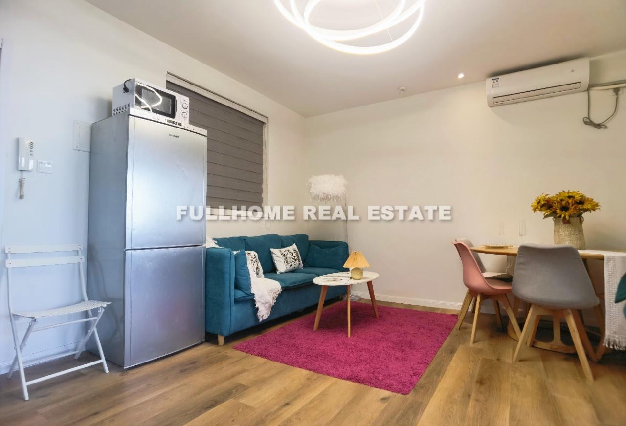 Same compound: North Sea Apartment, 2 bedrooms in Shanghai