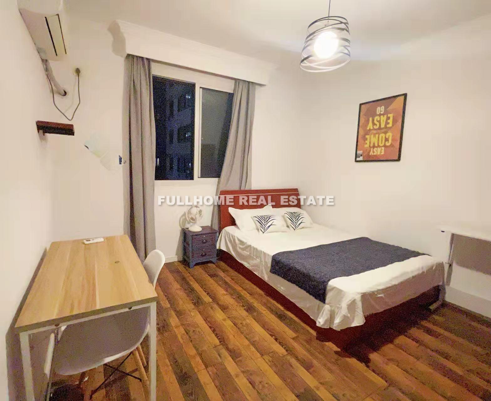 Jiafa Apartment - 4 bedroom apartment in Shanghai, Downtown, Downtown