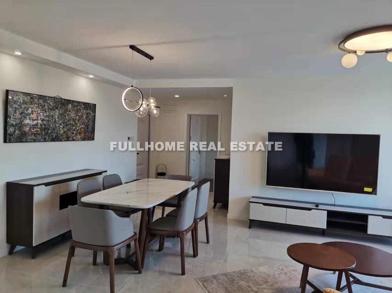 Same compound: Furong Apartment, 2 bedrooms in Shanghai