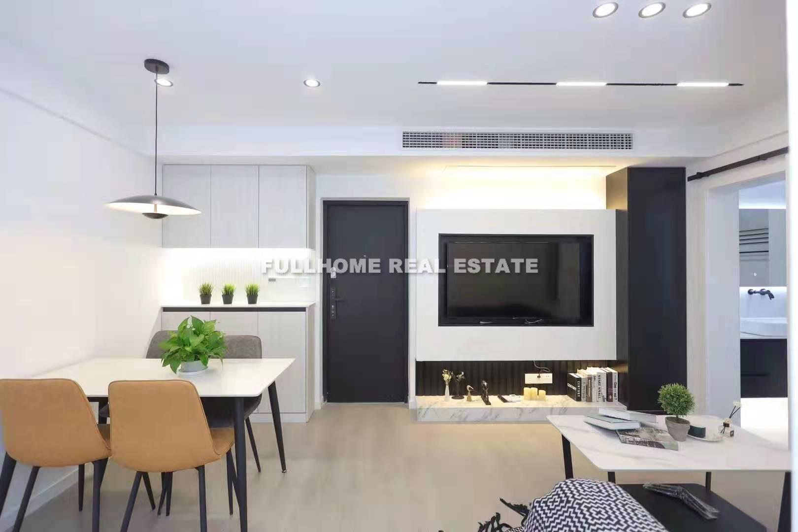Same compound: Dongan Apartment, 2 bedrooms in Shanghai