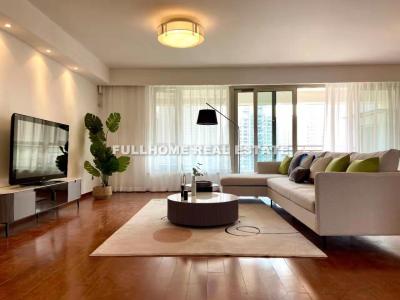 Similar property: Yanlord Town, 4 bedrooms, 270 sqm in Shanghai