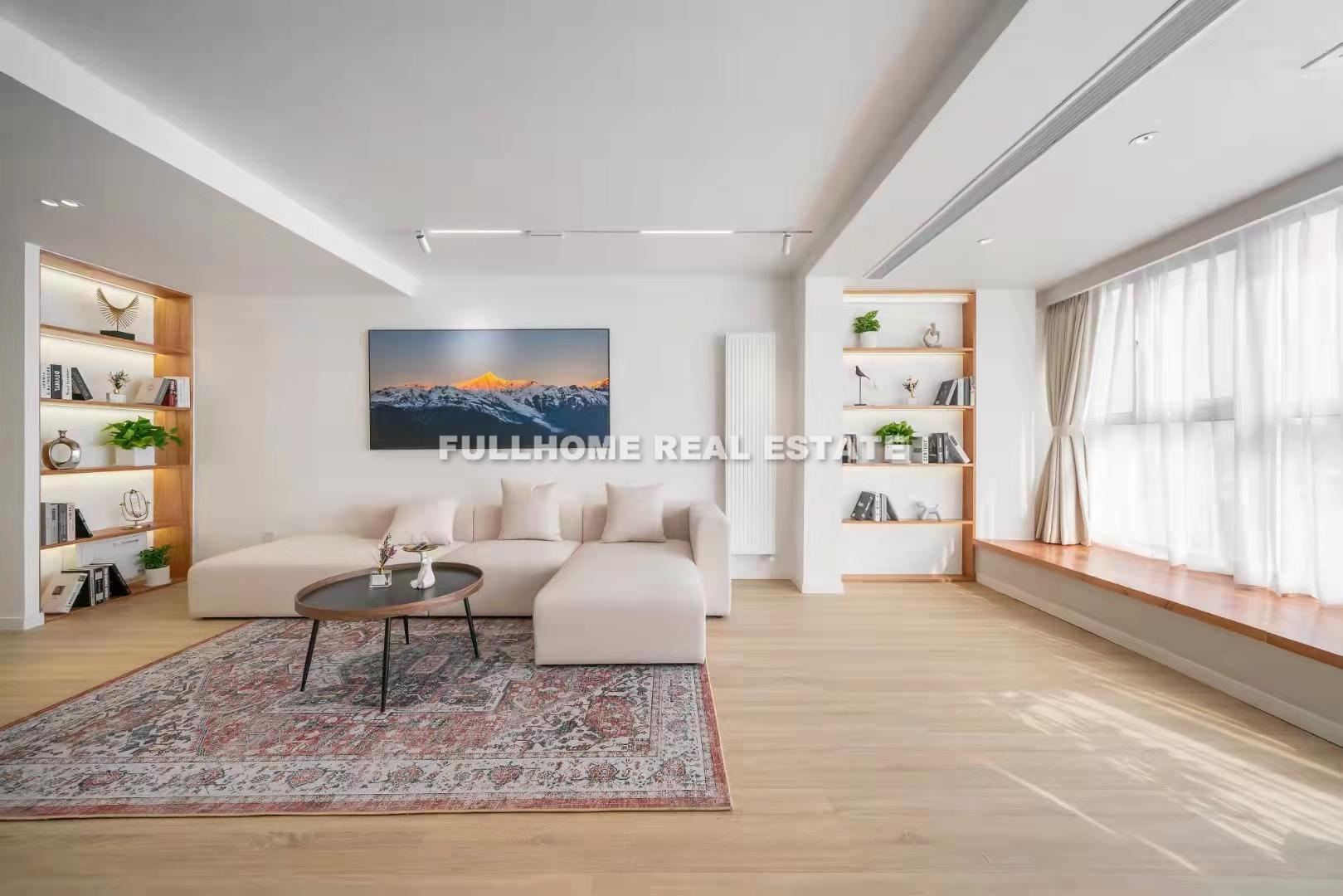 Same compound: Sheng An Garden, 4 bedrooms in Shanghai