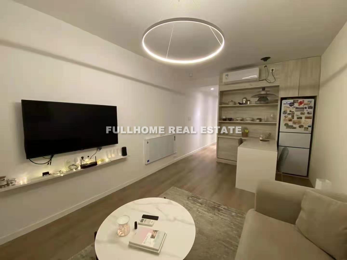 Lane 1-999Yuyuan Road Old House - 2 bedroom apartment in Shanghai, Jing An, Downtown