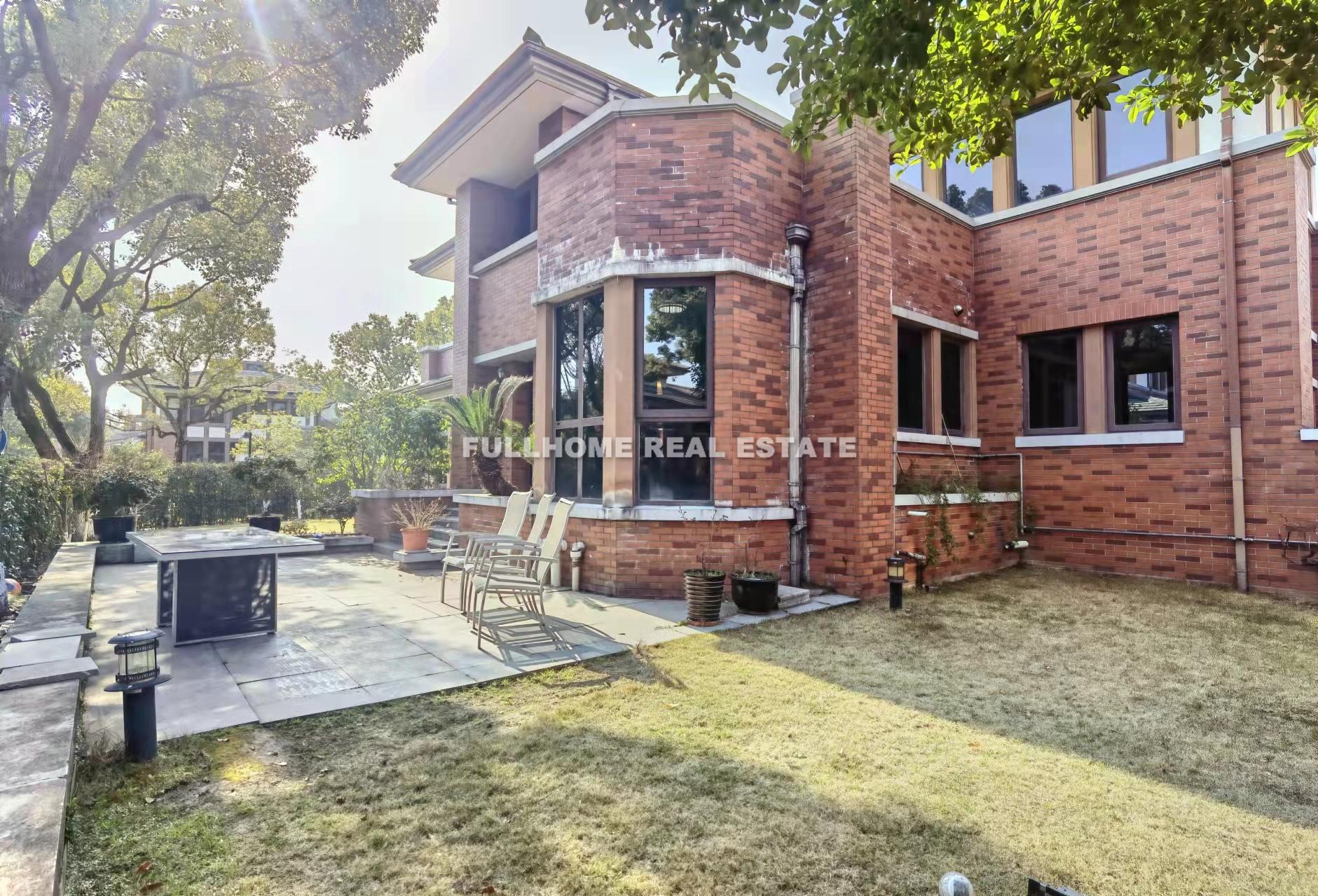 Dream House - 4 bedroom apartment in Shanghai, Qingpu, Suburb