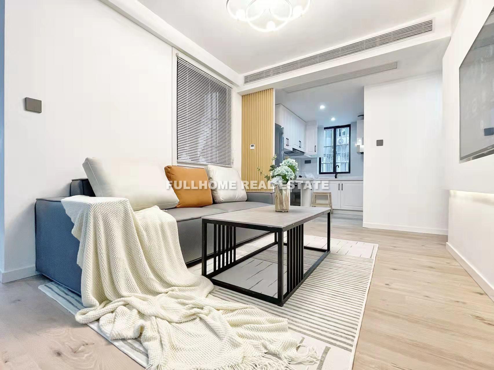 Han Zhong Apartment - 3 bedroom apartment in Shanghai, Downtown, Downtown