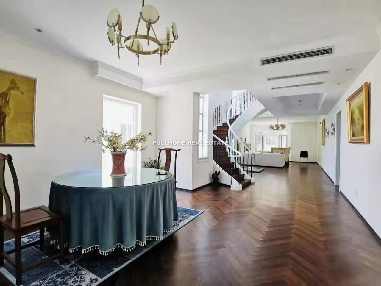 Similar property: Dynasty Garden, 4 bedrooms, 550 sqm in Beijing