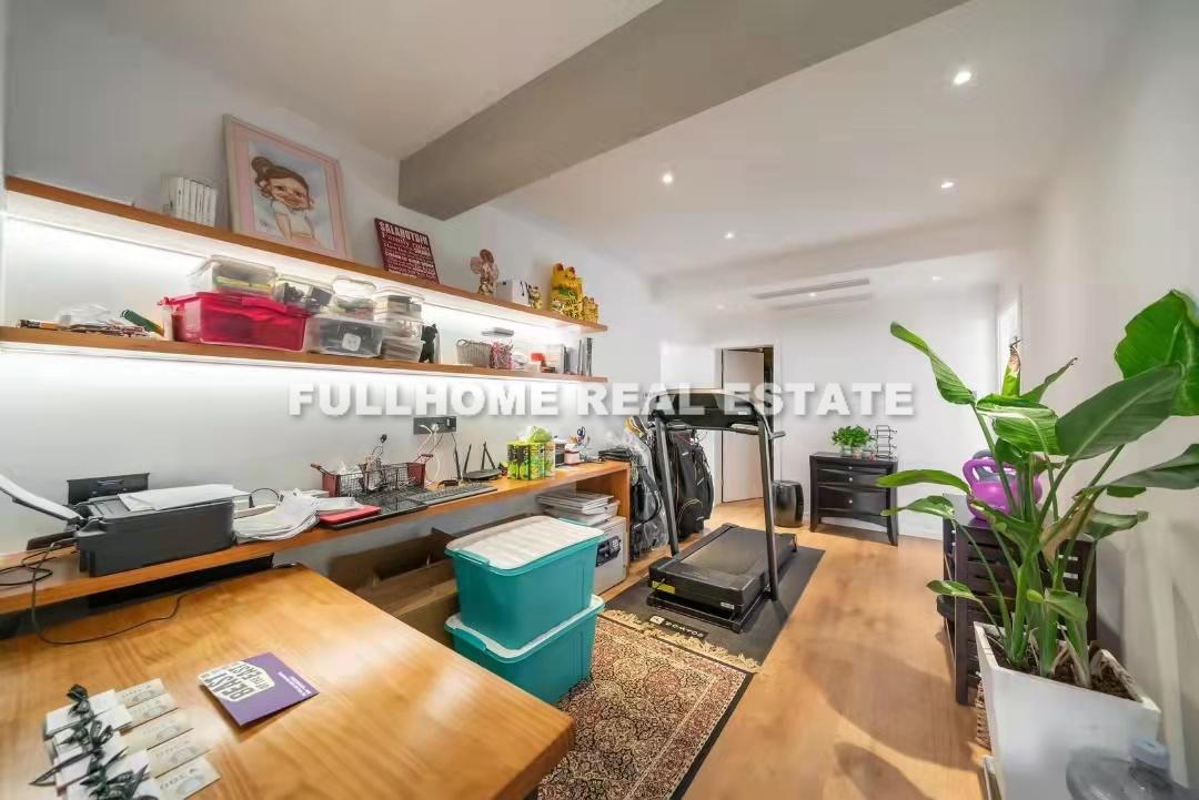 Same compound: Phoenix Mansion, 3 bedrooms in Shanghai
