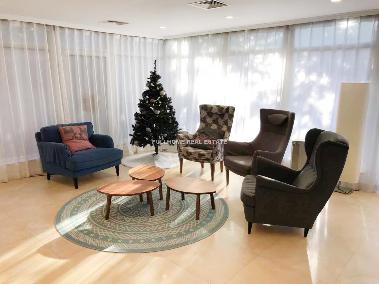 Similar property: River Garden, 5 bedrooms, 300 sqm in Beijing