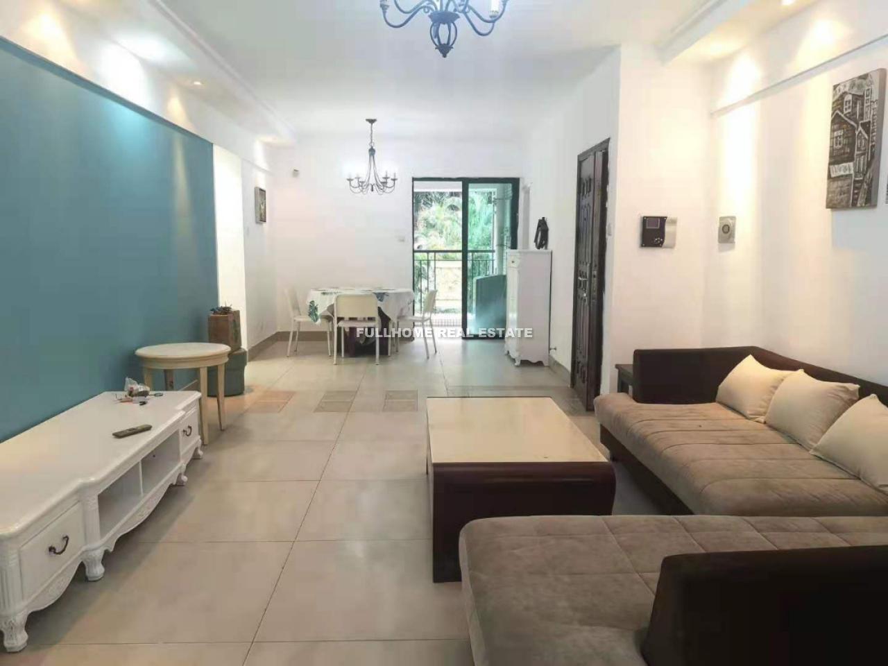 Same compound: Poly Champagnes Garden, 3 bedrooms in Guangzhou